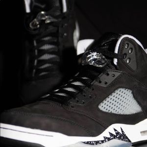 Jordan moonlight 5